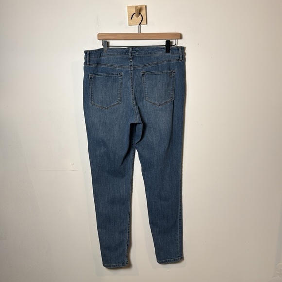 Jessica Simpson Women’s Skinny Jeans size 14 - Picture 2 of 9